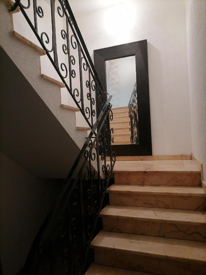 La Maison De Raph Villeneuve-dʼOlmes Екстериор снимка